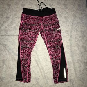 Nike Running Capri Leggings!!